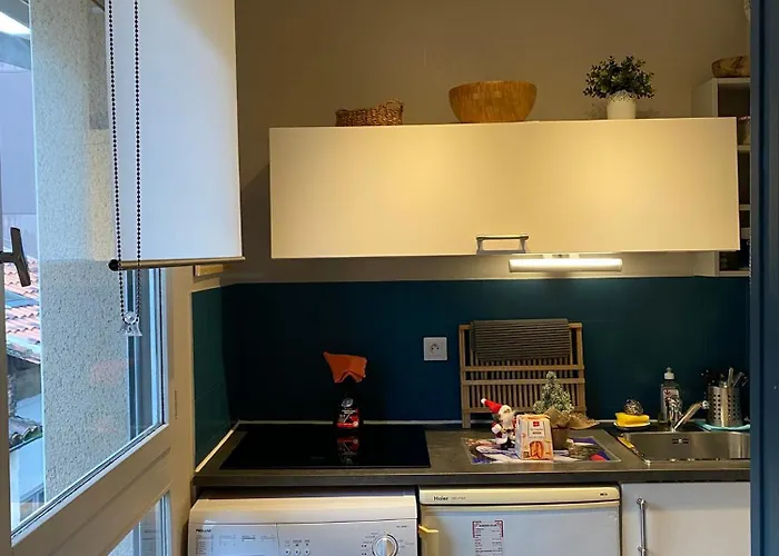 Meuble Classe Carmes , Entree Autonome, Wifi, Climatise, Petit Parking Prive 公寓