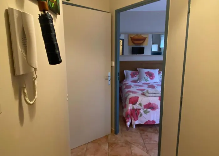 Meuble Classe Carmes , Entree Autonome, Wifi, Climatise, Petit Parking Prive *