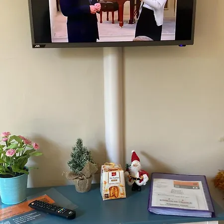 Meuble Classe Carmes , Entree Autonome, Wifi, Climatise, Petit Parking Prive Toulouse