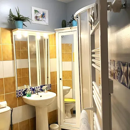 Meuble Classe Carmes , Entree Autonome, Wifi, Climatise, Petit Parking Prive Διαμέρισμα *