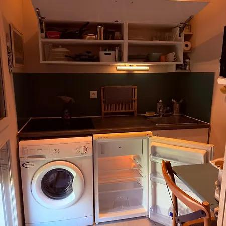 Meuble Classe Carmes , Entree Autonome, Wifi, Climatise, Petit Parking Prive Lägenhet *