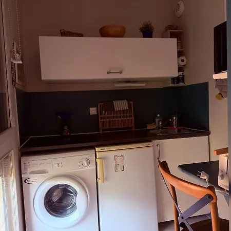 Meuble Classe Carmes , Entree Autonome, Wifi, Climatise, Petit Parking Prive Toulouse