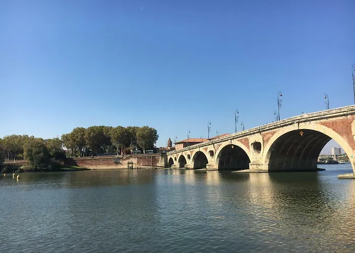 Meuble Classe Carmes , Entree Autonome, Wifi, Climatise, Petit Parking Prive Διαμέρισμα