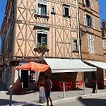 Meuble Classe Carmes , Entree Autonome, Wifi, Climatise, Petit Parking Prive * Toulouse