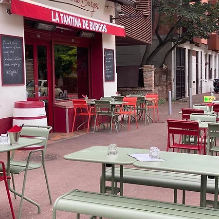 Apartamento Meublé Tourisme Carmes 2 étoiles, Entrée Autonome,wifi, Climatisé, Petit Parking Privé
