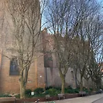 Meuble Classe Carmes , Entree Autonome, Wifi, Climatise, Petit Parking Prive Apartman